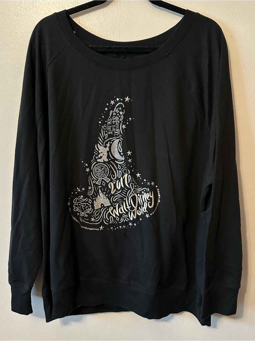 2017 Walt Disney World Parks Authentic Mickey Hat Crewneck 2XL